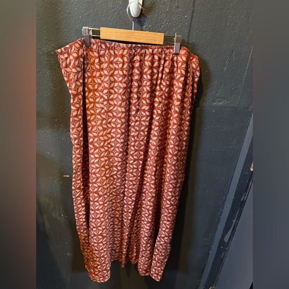 Maurices Geometric Maxi Skirt in Rust and White - Picture 5 of 5